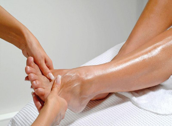 50% DE RÉDUCTION SURUNE SÉANCE DE 30MIN DE MASSAGE JAMBES+PIEDS CHEZ UNE PAUSE S'IMPOSE BY MARGAUX