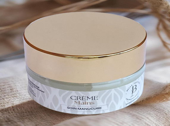 50% DE  REDUCTION SUR LA CREME MAINS CHEZ  NOTRE PARTENAIRE BELLA INSTITTUT